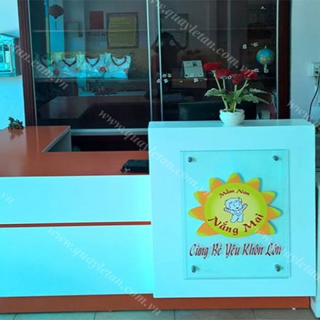 Quầy Lễ Tân Lệch Sơn QLTL S06